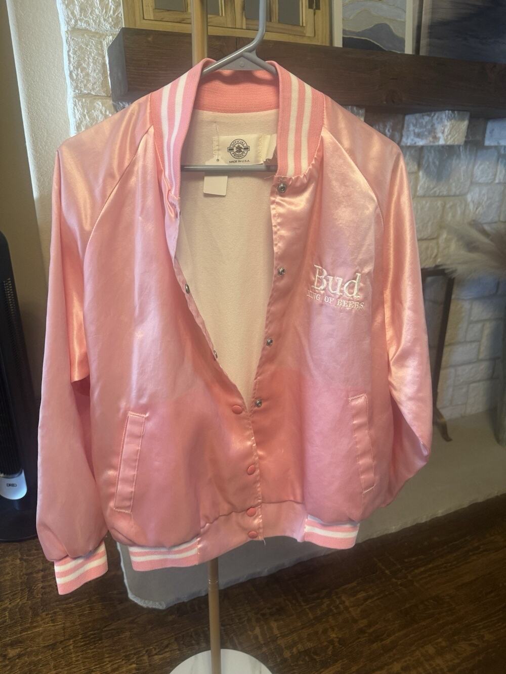 Budweiser King of Beers Pink Satin Jacket Breweriana- 1989 vintage